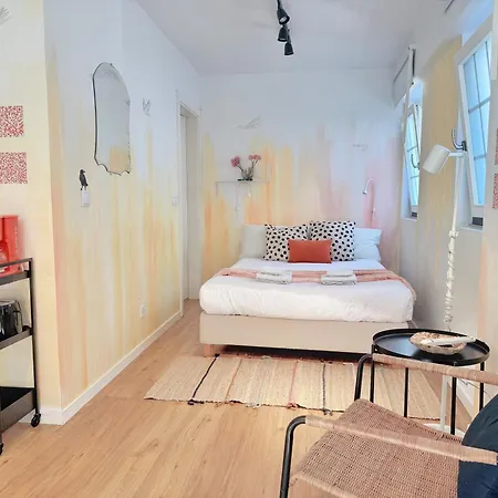 Curious Crow 1 With Patio By Homeful Homes Apartament *