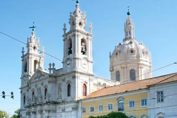 Διαμέρισμα Curious Crow 1 With Patio By Homeful Homes