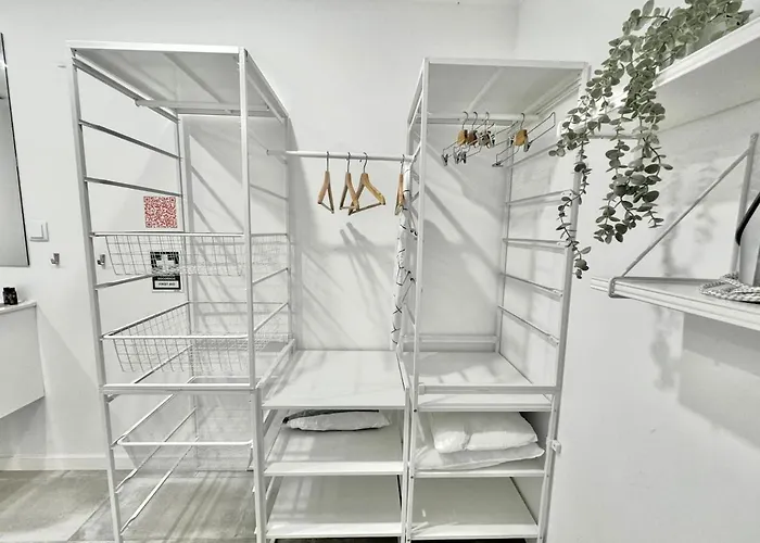 Curious Crow 1 With Patio By Homeful Homes Lisboa