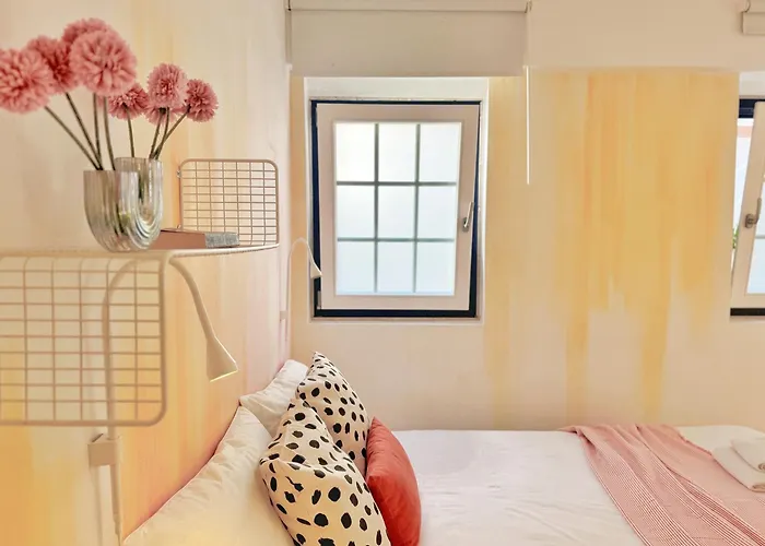 Curious Crow 1 With Patio By Homeful Homes Διαμέρισμα *