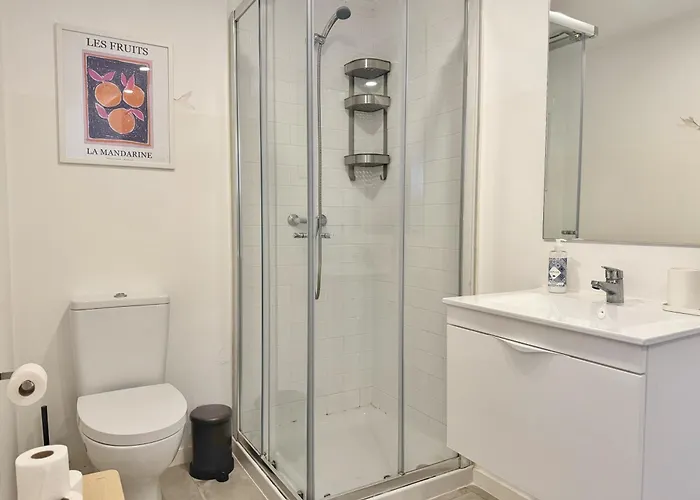 Curious Crow 1 With Patio By Homeful Homes Διαμέρισμα Lisboa